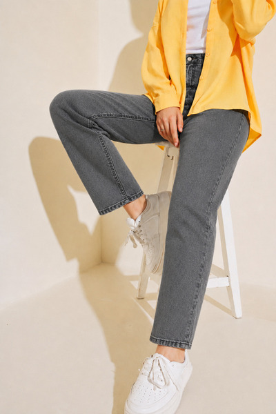 sion jeans Julia Milano Smoked Mom Jeans Daily Wear Casual Comfort Boyfriend ...