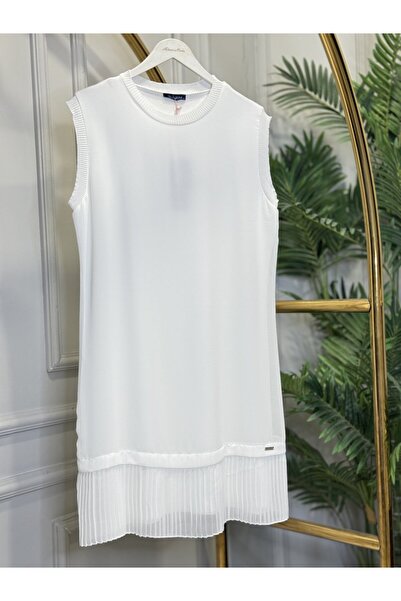 EFRAZE 876 Chiffon Front, Six Pleated Sleeves, Sleeveless Undergarment, Ecru