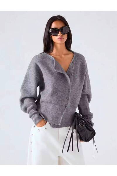 banessa Cross Button Detailed Off-Shoulder Knitwear Oversized Women's Cardigan