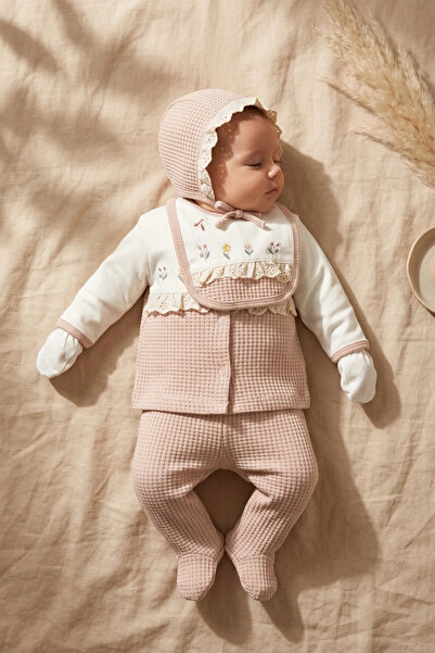 Gaye Flora Vintage 5-Piece Baby Girl Hospital Discharge Set - Powder Pink Waf...