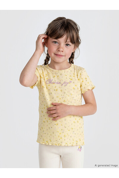 LC Waikiki Trendlucky Floral Girl's T-Shirt with Oval Neckline and Difference...