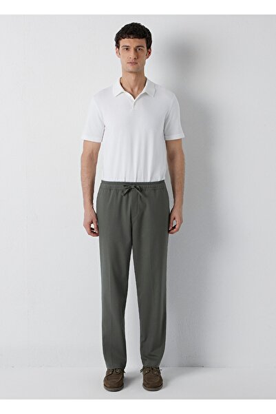 Mavi Pantaloni jogger cu talie normală, croială dreaptă, cu șnur la picior.