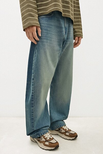 Bershka Twisted fit jean