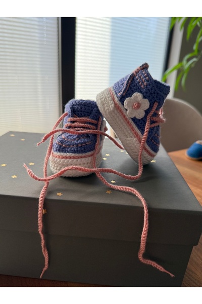 nimetabla 0-3 Months (9cm) Hand Knitted Baby Booties