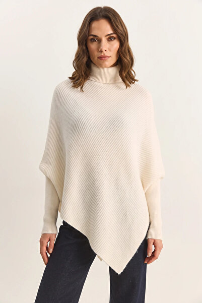 Efnaz style Women's High-Neck Asymmetrical Cut Knitwear Cream Sweater