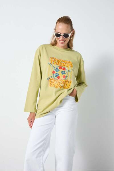 minaaise Women's Green Oversize Printed Long Sleeve Long Tshirt 31210