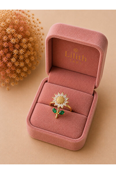 Lilith Takı Women's Stress Ring with Daisy Flower Figure, Green Stone Leaf De...