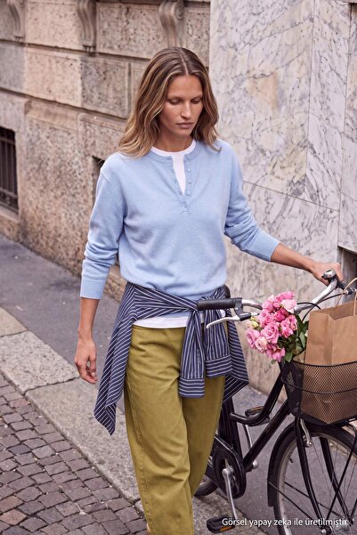 Trendyol Collection Wardrobe Essentials Baby Blue Crew Neck Buttoned Knitwear...