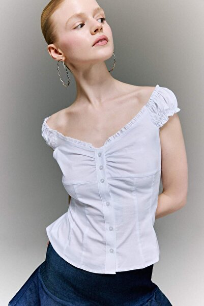 DeFacto Εφαρμοστή μπλούζα ποπλίνα με λαιμόκοψη V και κοντά μανίκια H2719AX26SM