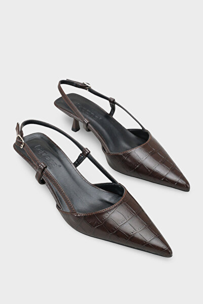 Capone Outfitters Γυναικεία παπούτσια Vitoria με μυτερή μύτη, μεσαίο τακούνι ...