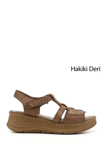 GÖNDERİ(R) Kadın Fındık Cırt Bantlı Dolgu Topuk Hakiki Deri Sandalet