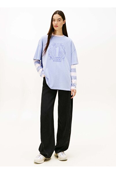 Tommy Jeans Lila Kadın Standart Fit Baskılı T-Shirt TJW OVS TOMMY DOLLAR TEE