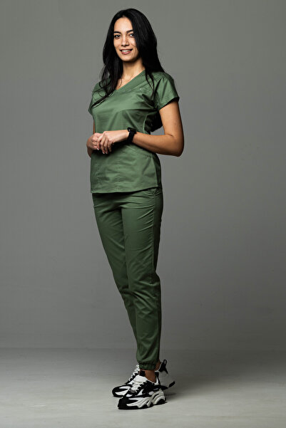 tag Costum medical, bluză și pantaloni pentru femei, slim fit, model nou AMBRA, kaki