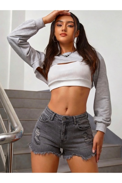 NAVO STUDIO Kadın Mini Kot Şort Yırtık Detaylı Yüksek Bel Slim Fit Püskül Paç...