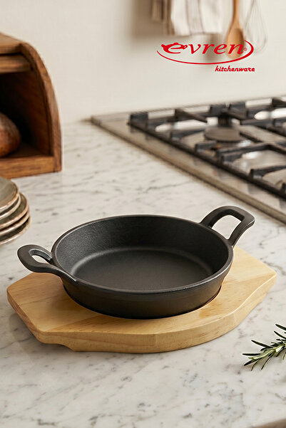 Evren Cast Iron Round Pan with Handle 16 cm and Wooden Serving Presentation Base