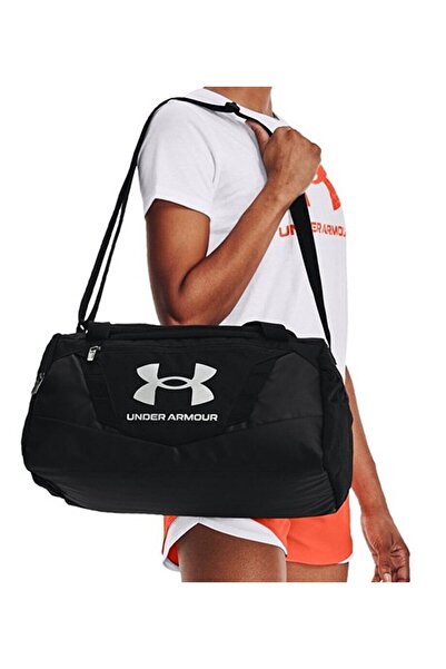 Under Armour حقيبة رياضية Ua Undeniable 5.0 Duffle Sm (40 لتر) باللون الأسود