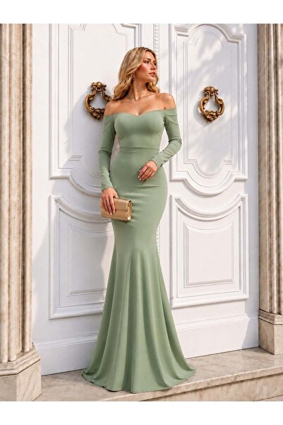 Modafeminen Rochie maxi din țesătură crep, cu decolteu tip inimă, cu umeri go...