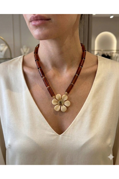 BEBİ BİJUTERİ Gold Detail Acylic Pipe Bead Flower Necklace with Chain