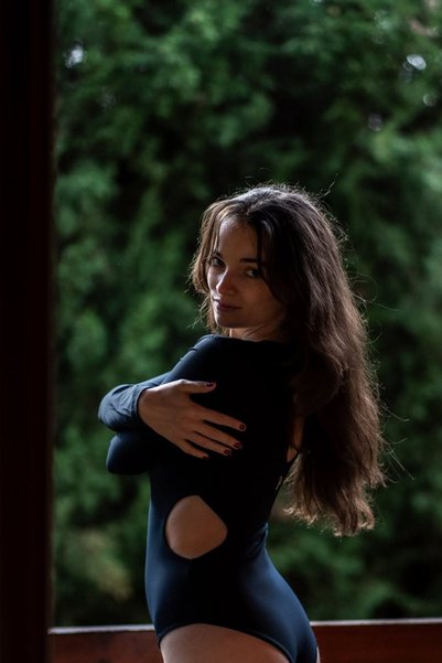 YES FLÂNEUSE Anastasia V Yaka Dekolteli Body