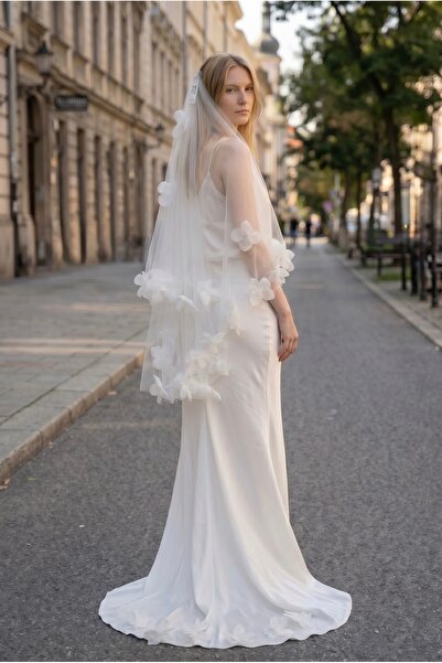 GÖKŞİN MODA Light Cream Color Butterfly Motif Short Veil