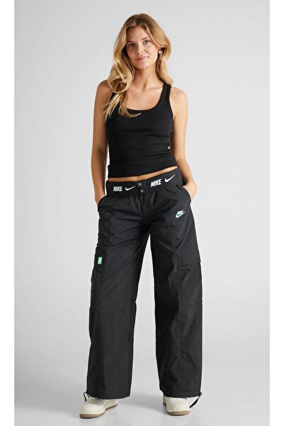 Nike Sportswear Oversized High-Waisted Woven Cargo Kadın Pantolon