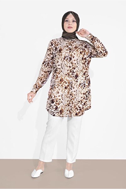 TRENDTESETTÜR KADIN KAHVE (CAMEL) BOYDAN DÜĞMELİ DESENLİ TUNİK 2857