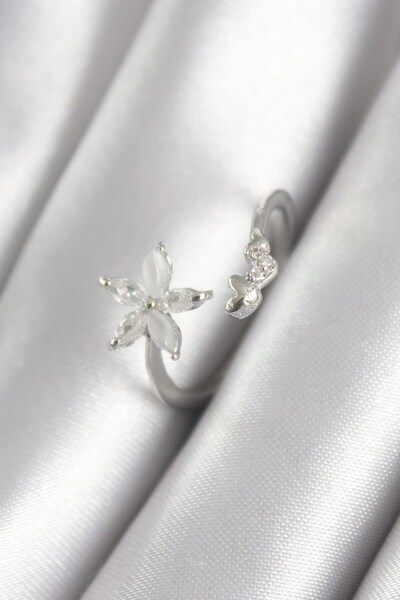 Inure Jewelry النحاس الفضة اللون الزركون حجر زهرة نموذج القلب التفاصيل خاتم ا...