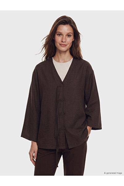 LC Waikiki Nevavm V-Neck Oversize Women's Kimono with a Difference