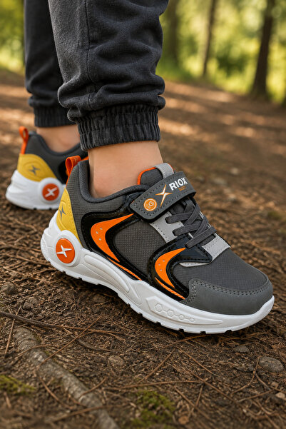ALTUNTAŞ Boys' Velcro Non-Slip Sole Casual Sports Shoes Sneaker School Shoes