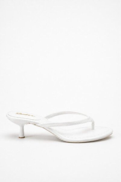 LDR Γυναικείες λευκές σαγιονάρες με τακούνι