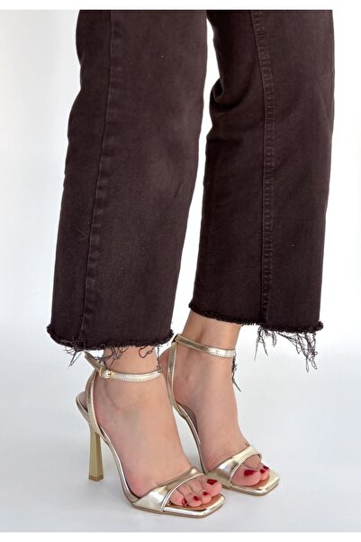 Generic Brand Jowin Gold Patent Leather Heeled Ankle Boots in Belt Sizes