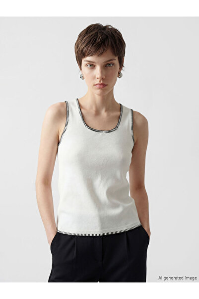 LC Waikiki Soulife White U-Neck Women's Undershirt
