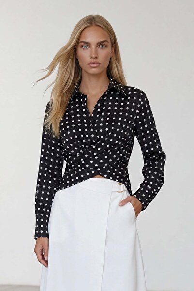 Trend Alaçatı Stili Γυναικείο μαύρο πουά πουκάμισο με λεπτομέρεια σταυρωτής δ...