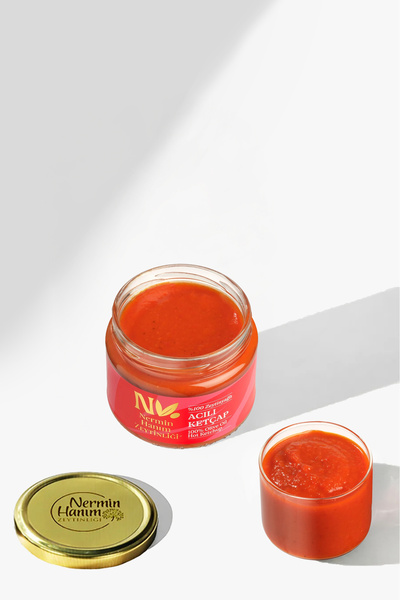 Nermin Hanım Zeytinliği %100 Zeytinyağlı Acılı Ketçap (275gr)