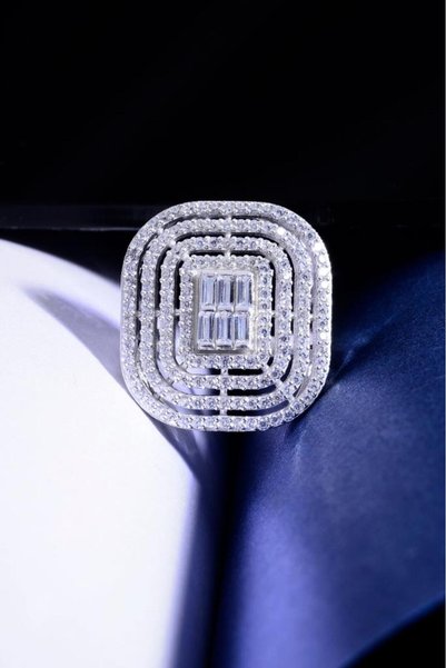 innuendo jewelery 925 Ayar Gümüş Baget Taşlı Geniş Form Çok Taşlı Kadın Yüzük