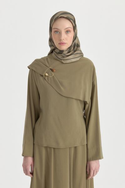 Nihan Rhythm twill silk scarf khaki