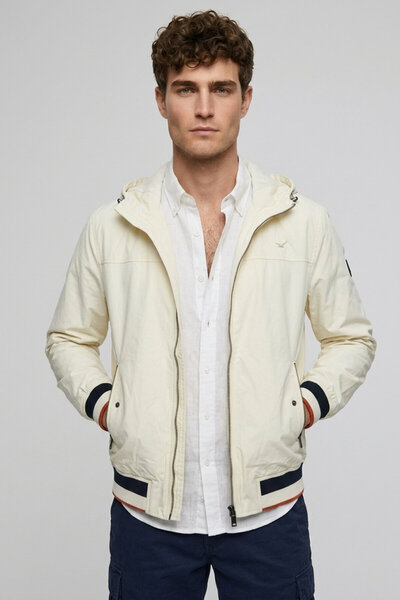 SMILE Santiago Off-White Hooded Lightweight Jacket