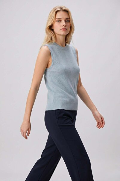 odelon Women's Ribbed Knit Sleeveless Knitwear Athlete Blouse Baby Blue