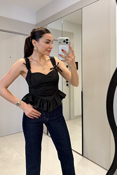 Gizem Ecemiş Moana Siyah Volanlı Büstiyer