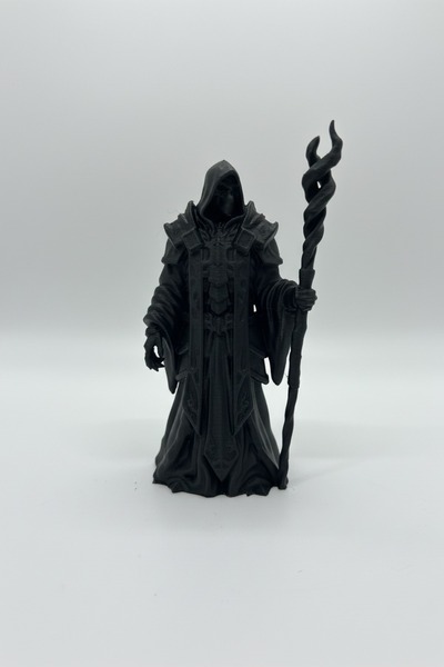 Gotik Büyücü Figürü - 3D Baskı Masaüstü Dekoru