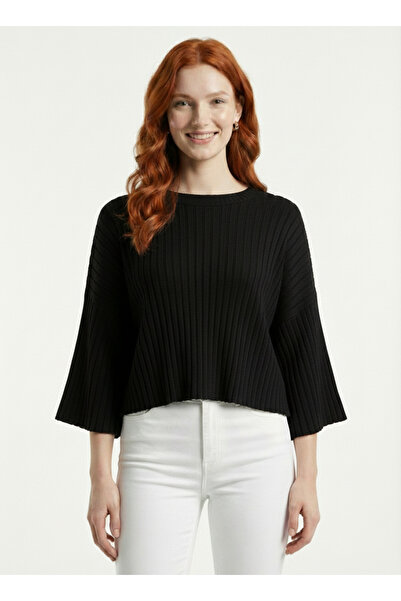 Neden Tekstil Women's Black Knitwear Pleated Crop Blouse