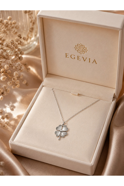 Ege via jewelry Egevia Minimal Yonca Kolye Gümüş Renk