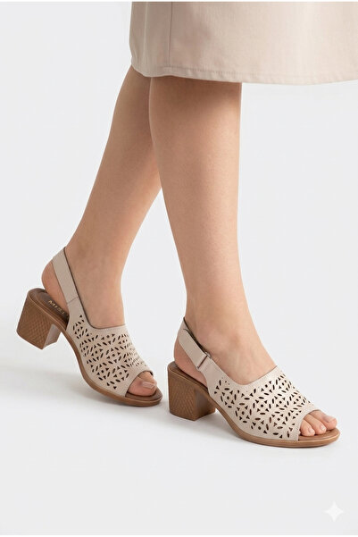 Lidora Women's Cream Perforated Heeled Mother Sandals Ayk2140