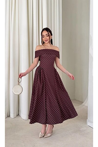 LEYLA SAĞLAM Puantiyeli Madonna Yaka Midi Elbise