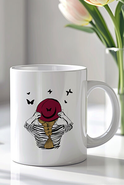 Mio Life Girl in Hat Patterned 330ml Printed White Ceramic Mug