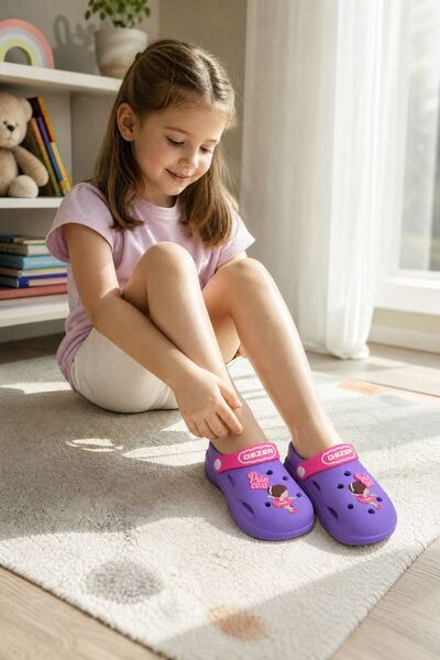 GEZER Baby Children Home Nursery Pool Sea Non-Slip Sole Closed Front Slippers