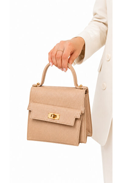 Bags Italia Women's handbag with handle and gold accessories