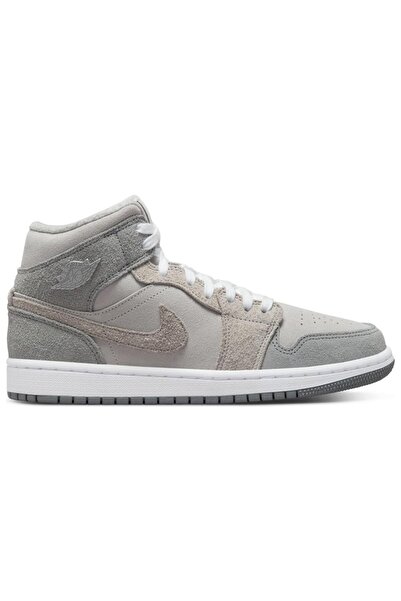 JORDAN Air 1 Mid SE 41