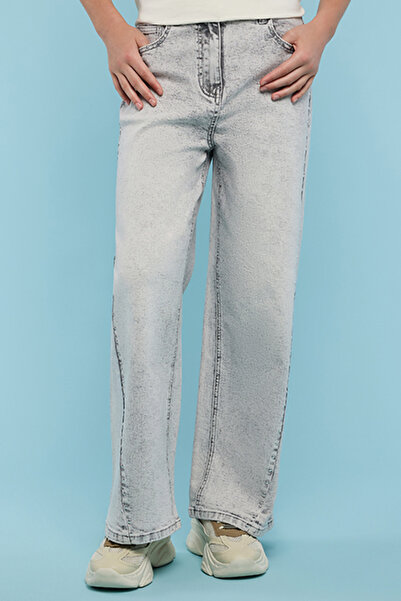 R&B Washed Straight Fit Jeans with Button Closure