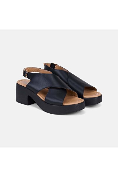 Desa Women's Black Cross-Strapped Thick-Heeled Leather Sandals